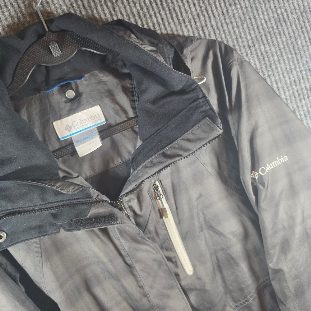 Columbia Jacket Shell Womens XL Black Omni-Tech Plaid Excellent Waterproof Ski